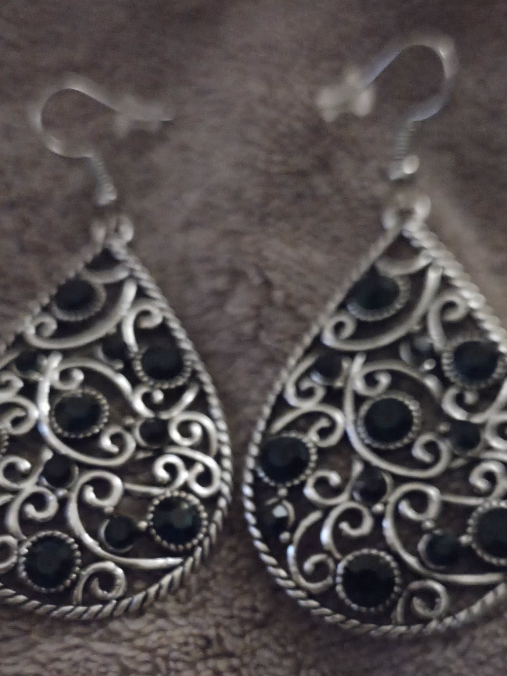 Black Stone Filigree Teardrop Earrings